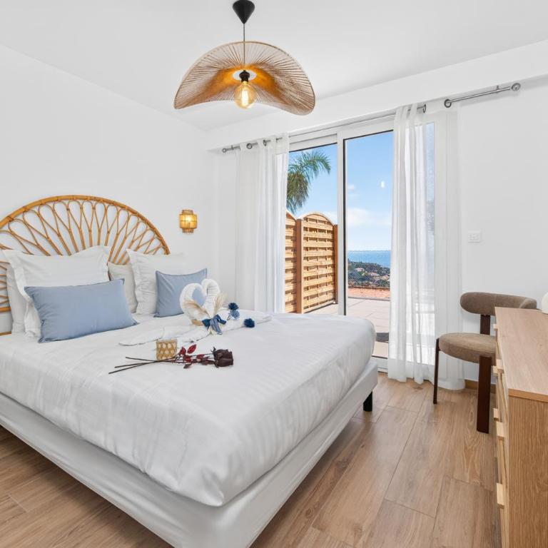 MADONE - Agréable 3 pièces - Menton - Vue mer - Parking - Appartement 2 Chambres avec Terrasse et Vue sur la Mer - 53