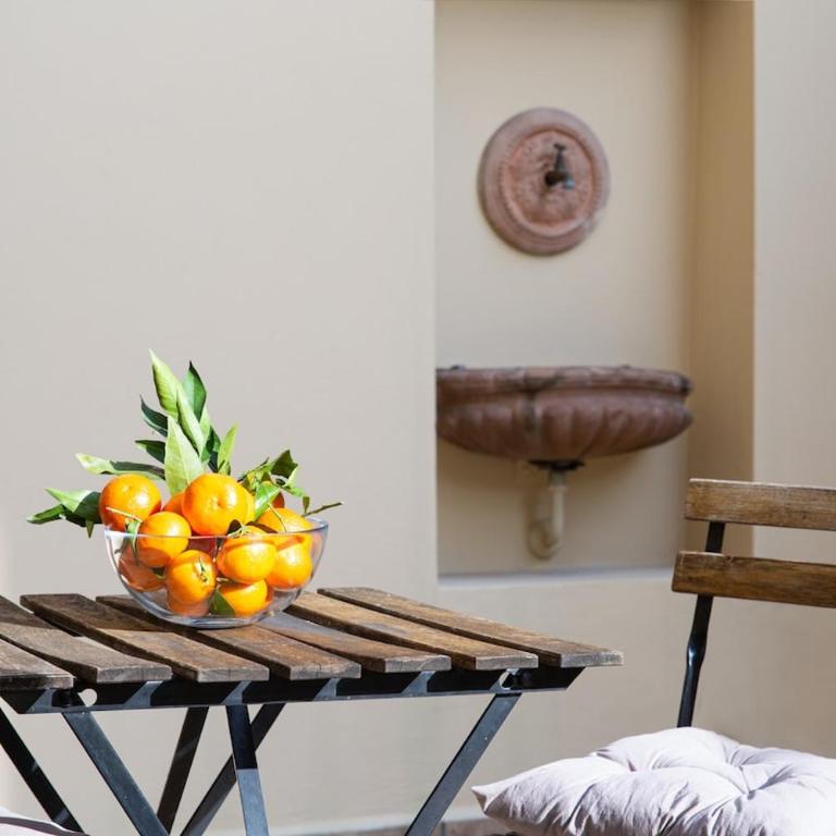 Ambrosiana Apartments - In the heart of the city - Two-Bedroom Apartment with Terrace - 94