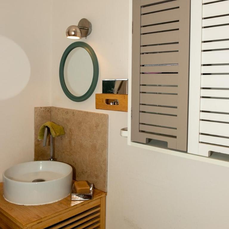 Les Marinières-le Brusc- Six-Fours-Les-Plages - Two-Bedroom Apartment - 11