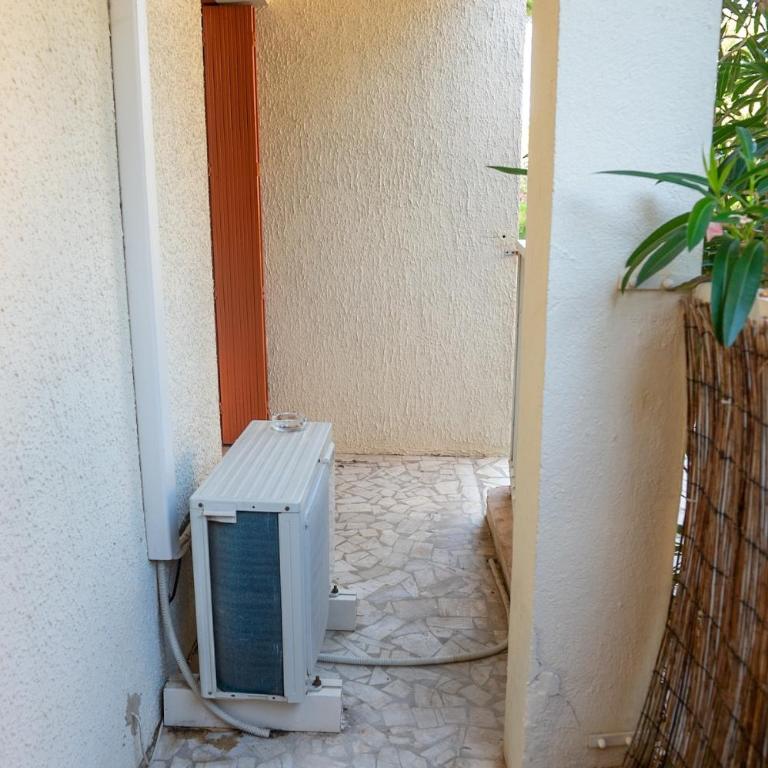 Les Marinières-le Brusc- Six-Fours-Les-Plages - Two-Bedroom Apartment - 21
