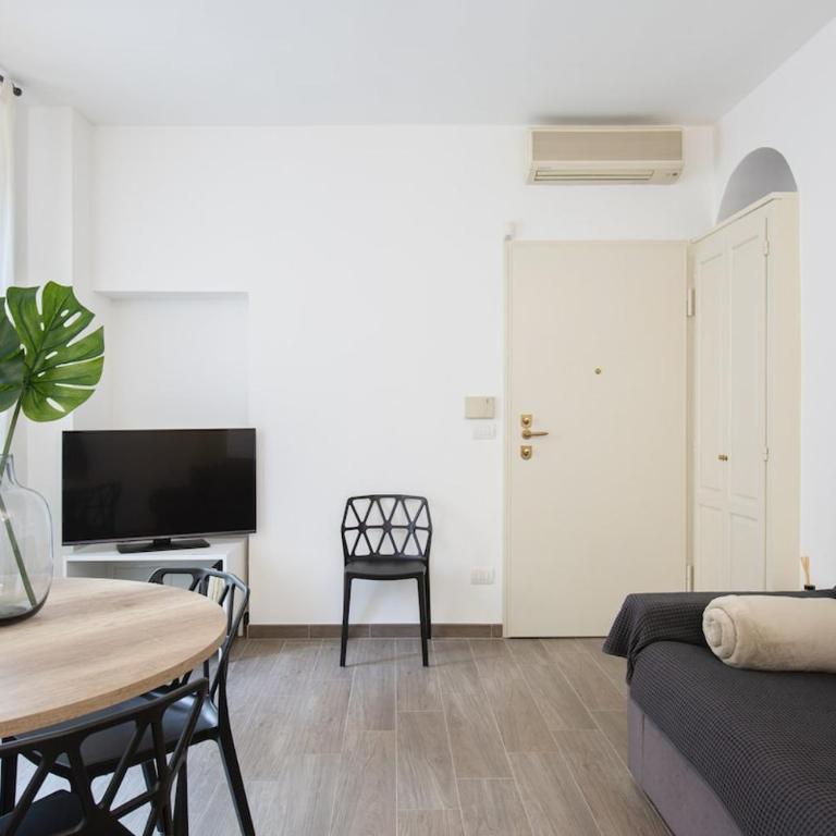 Ambrosiana Apartments - In the heart of the city - Two-Bedroom Apartment with Terrace - 93