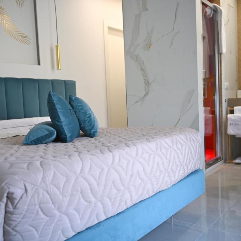 Kleos Luxury Rooms - Camera Deluxe - 7