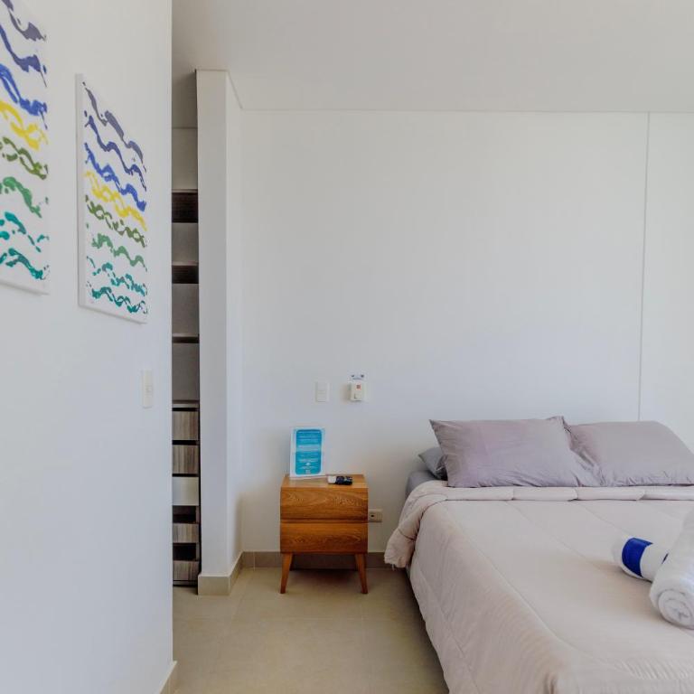 Moderno apartamento en Playa Salguero - Three-Bedroom Apartment with View - 56