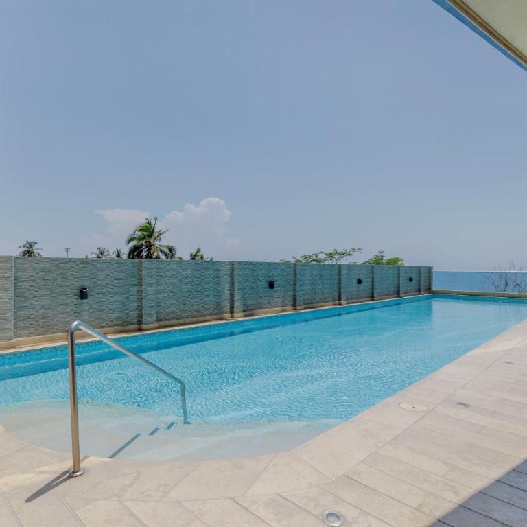Moderno apartamento en Playa Salguero - Three-Bedroom Apartment with View - 20