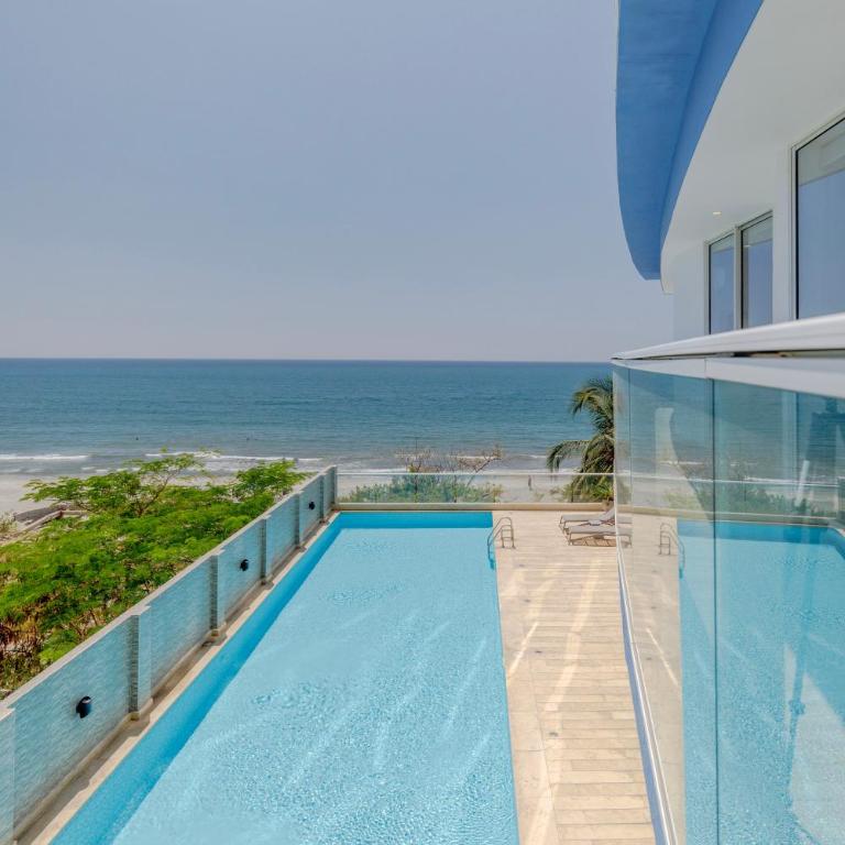 Moderno apartamento en Playa Salguero - Three-Bedroom Apartment with View - 38