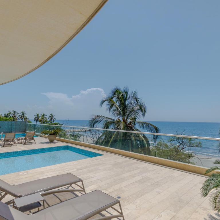 Moderno apartamento en Playa Salguero - Three-Bedroom Apartment with View - 47