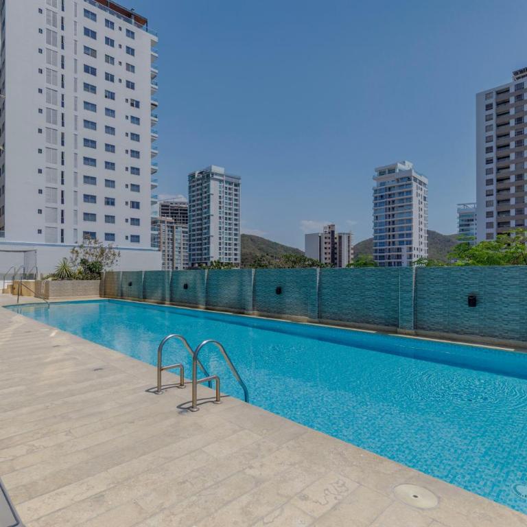 Moderno apartamento en Playa Salguero - Three-Bedroom Apartment with View - 48