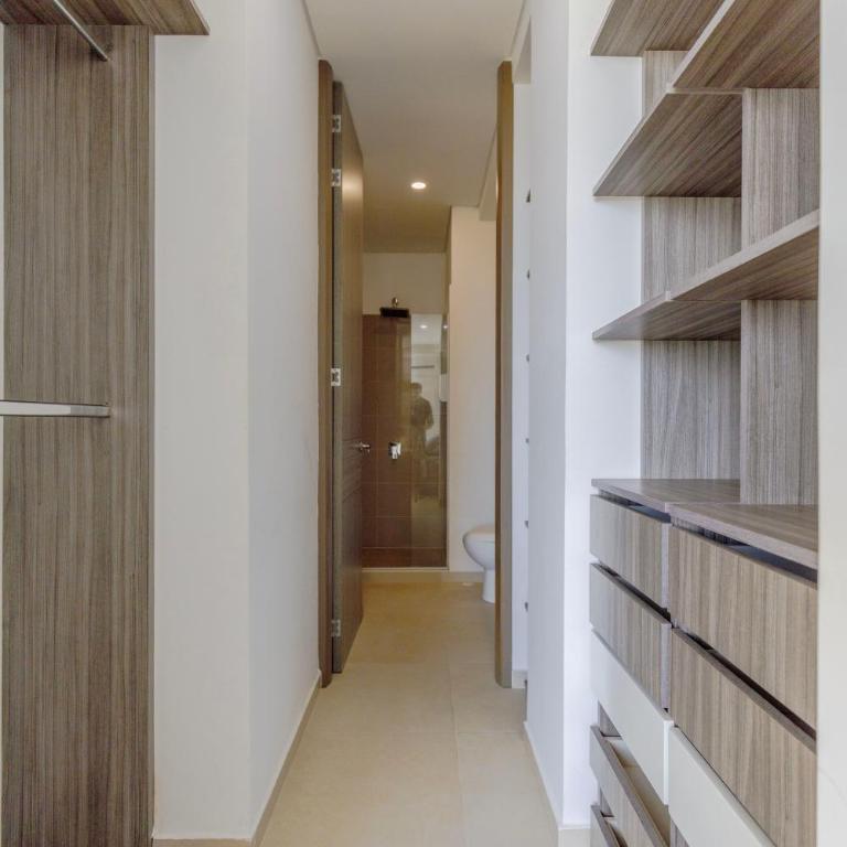 Moderno apartamento en Playa Salguero - Three-Bedroom Apartment with View - 51