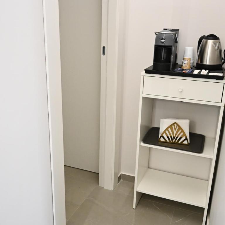 Kleos Luxury Rooms - Camera Deluxe - 11