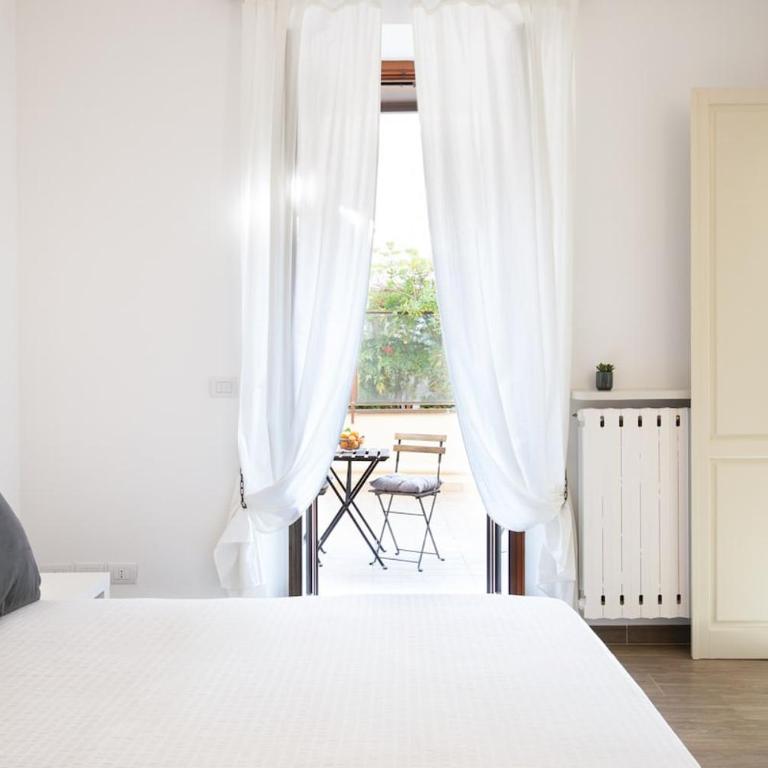 Ambrosiana Apartments - In the heart of the city - Two-Bedroom Apartment with Terrace - 75
