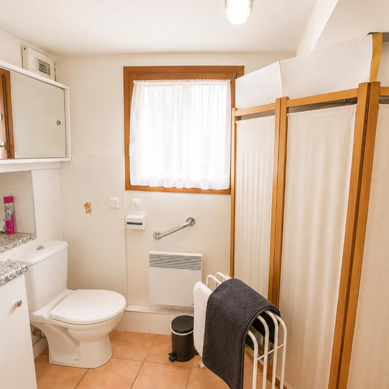 La maison des crêts - 40min du ski ou lac d'Annecy - Four-Bedroom House - 11