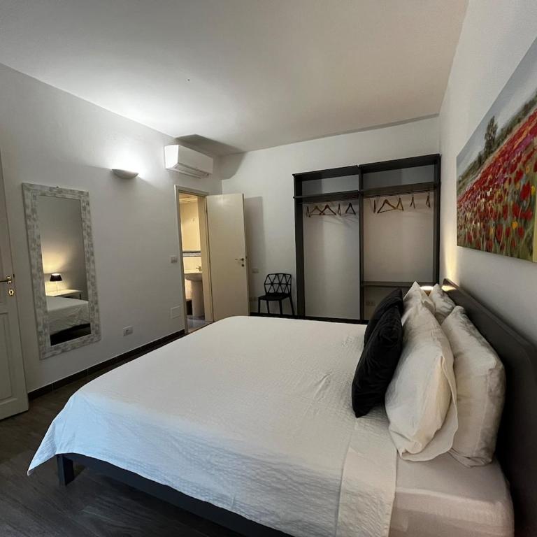 Ambrosiana Apartments - In the heart of the city - Two-Bedroom Apartment with Terrace - 66