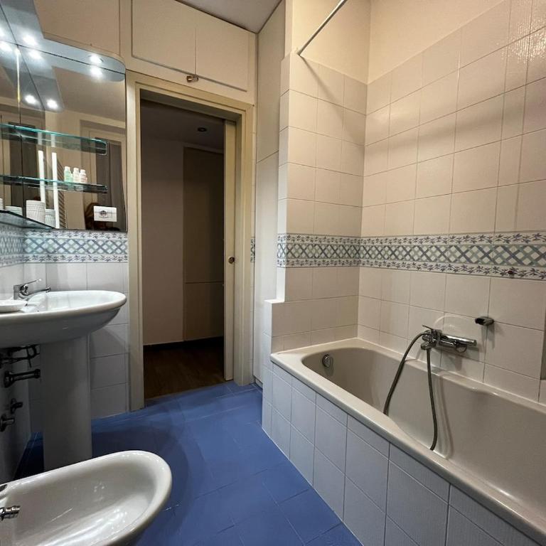Ambrosiana Apartments - In the heart of the city - Two-Bedroom Apartment with Terrace - 44