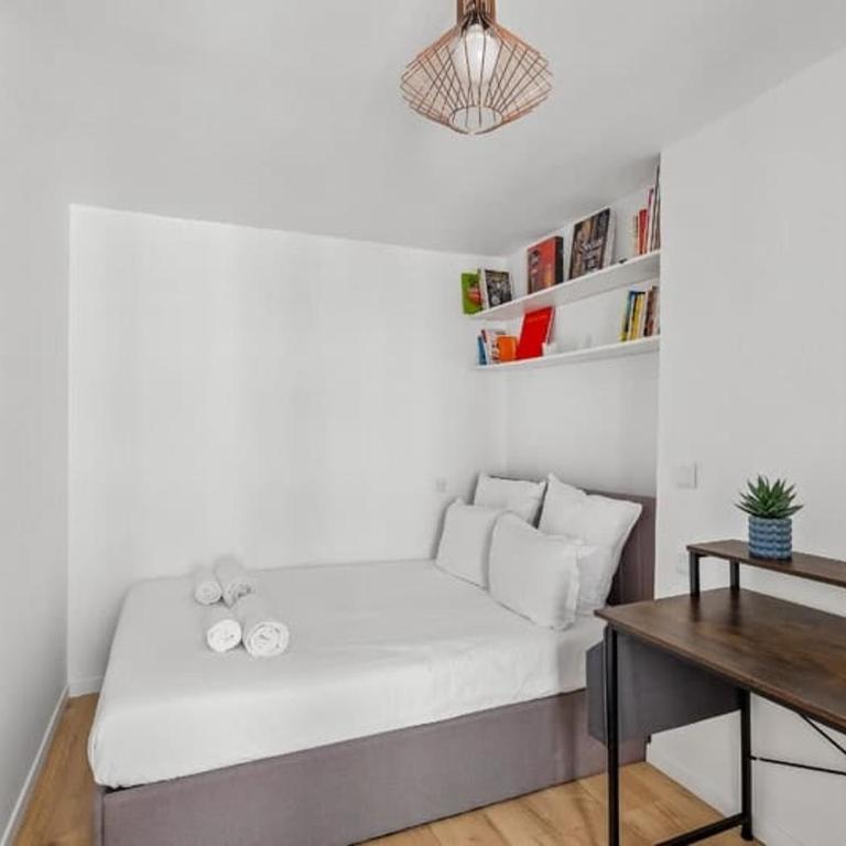 Central and Bright 1BR- Near Parc Monceau - Appartement - 3
