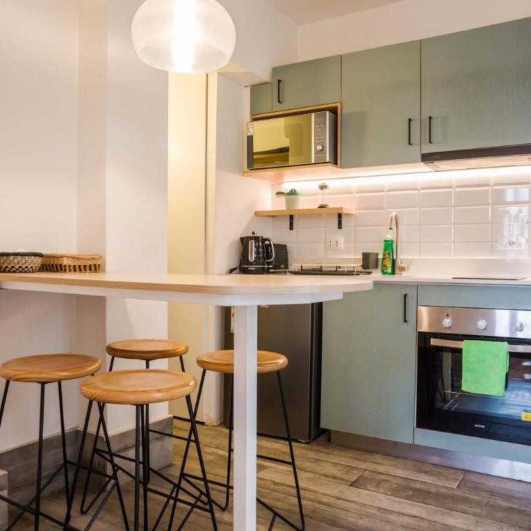 Style and Comfort in Providencia Ideal for 2 - Studio - 8