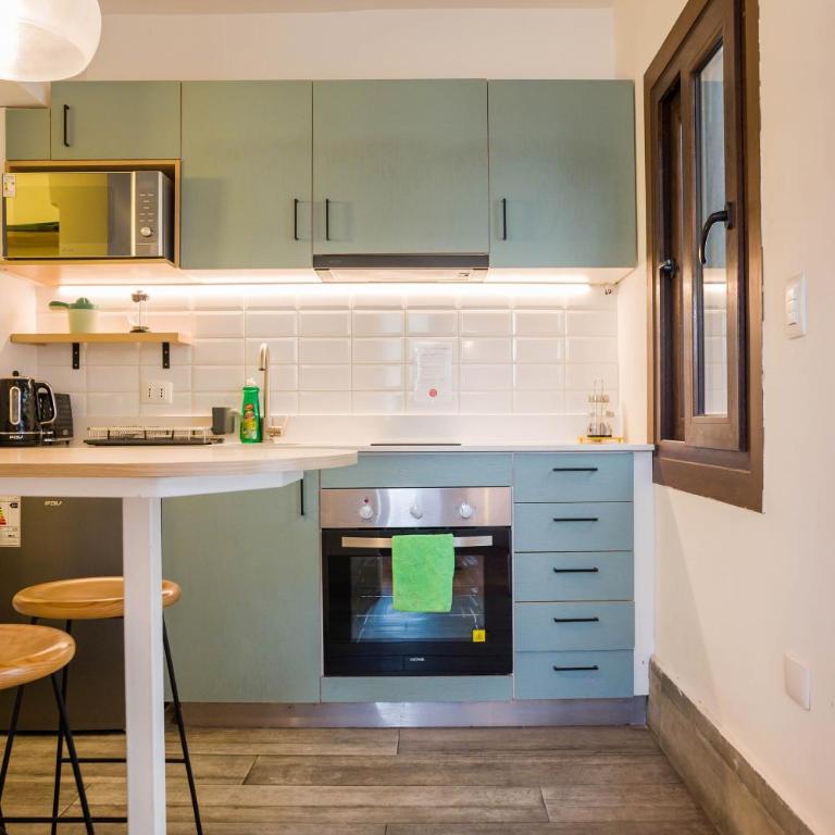 Style and Comfort in Providencia Ideal for 2 - Studio - 11