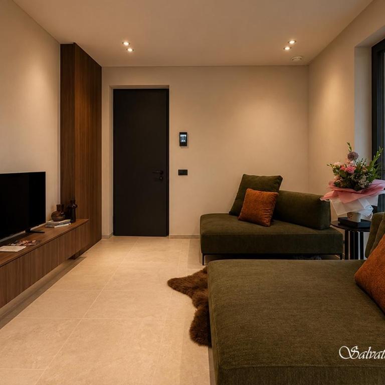 SalvatoreHomes - Casa Louisa - Ultra Luxury Retreat in Bardolino with Private Balcony & Infinity Pool Access - Appartamento con 1 Camera da Letto - 11
