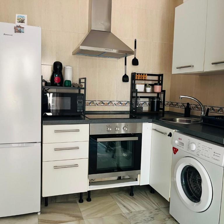 Sky Sea Holidays FUENGIROLA CENTRO - Apartamento de 1 dormitorio - 2