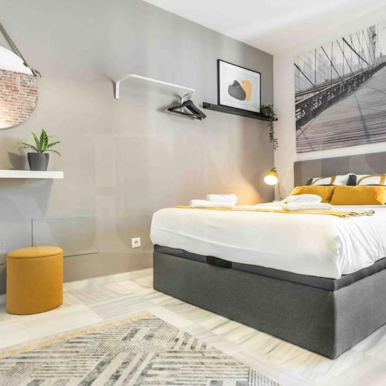Modern Studio with Private Rooftop Terrace by REMS - Monolocale con Terrazza - 13