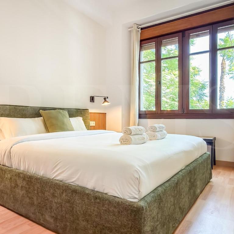 Contemporary 3BR Soho Apartment REMS - Three-Bedroom Apartment - 8
