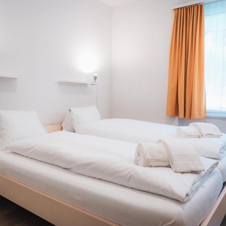 Hotel Haus Schönstatt contactless-Check-In - Doppel-/Zweibettzimmer mit Gemeinschaftsbad - 4
