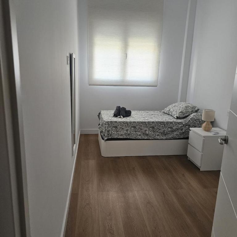 Apartamento De Dos Dormitorios Apartamento grande centro Malaga - Two-Bedroom Apartment - 8