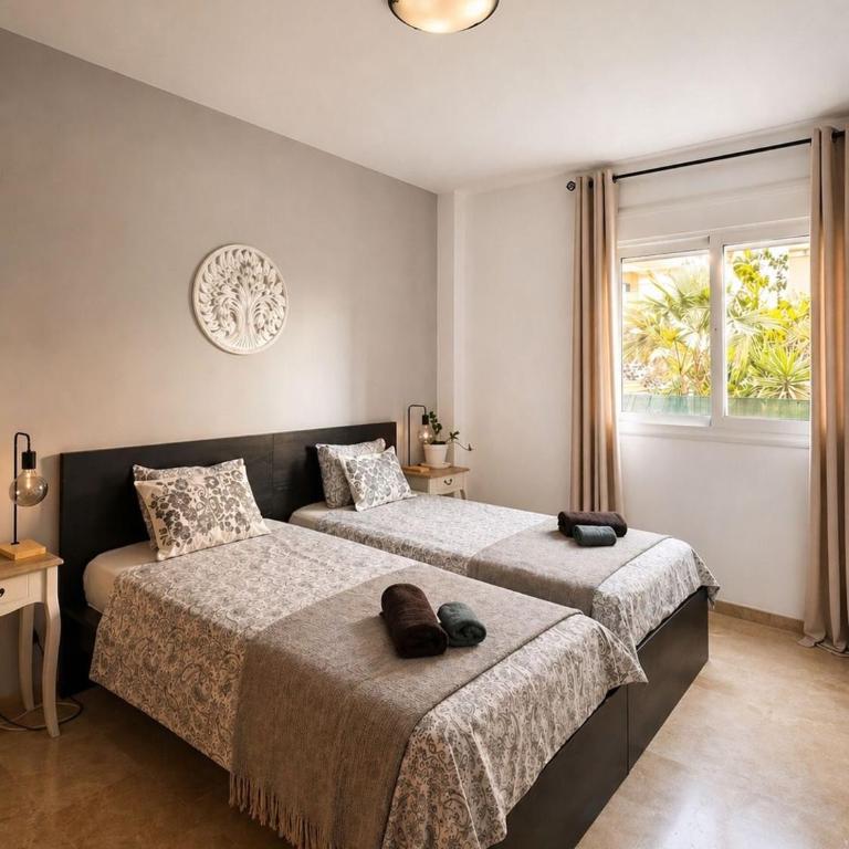 Family apartment with BBQ and 100m2 terracy - Apartment - 9
