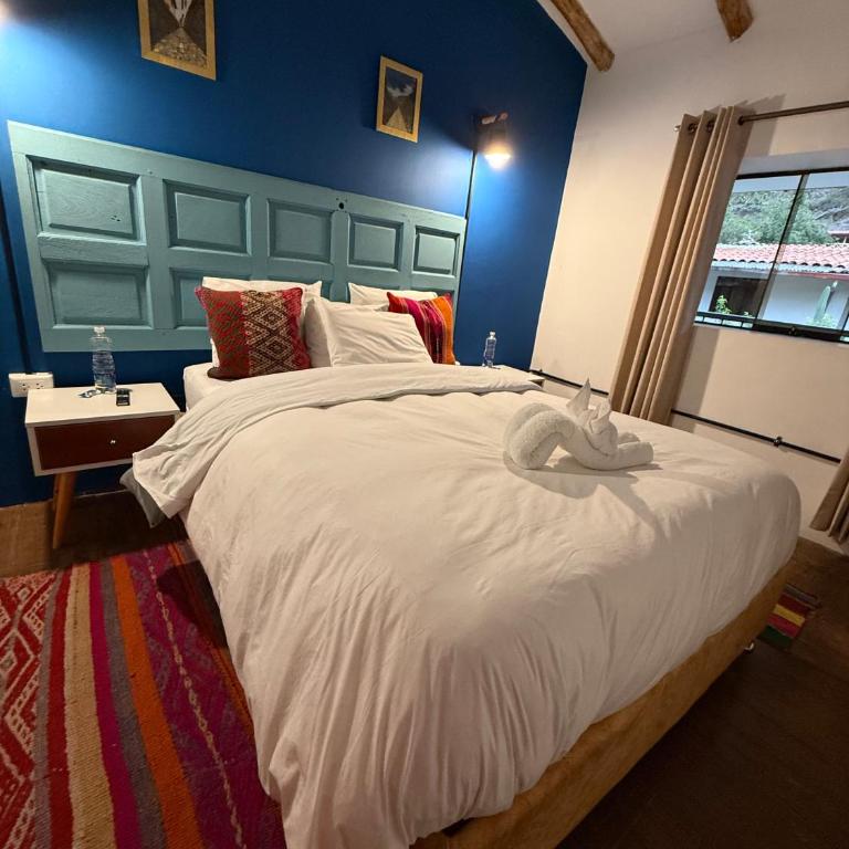 Anido House - Double Room with Mountain View - 11