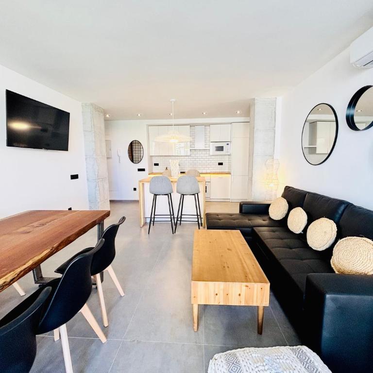 Alquilaeasy Tu Nuevo Hogar en Playamar - Apartamento con 4 dormitorios - 6