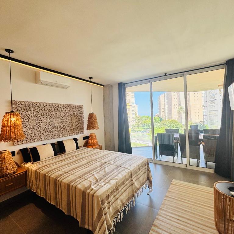 Alquilaeasy Tu Nuevo Hogar en Playamar - Apartamento con 4 dormitorios - 55