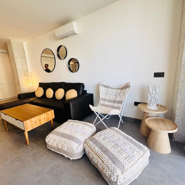 Alquilaeasy Tu Nuevo Hogar en Playamar - Apartamento con 4 dormitorios - 59
