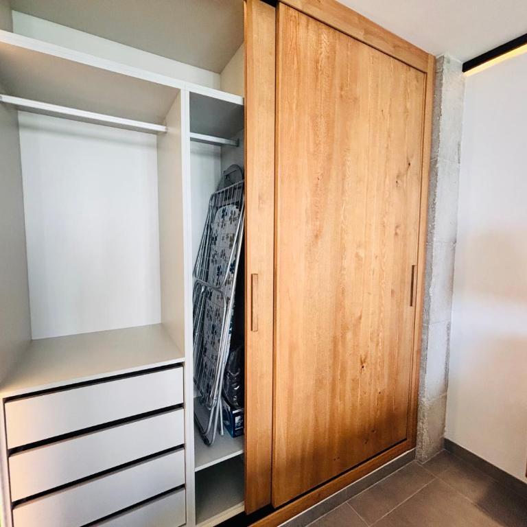 Alquilaeasy Tu Nuevo Hogar en Playamar - Apartamento con 4 dormitorios - 98