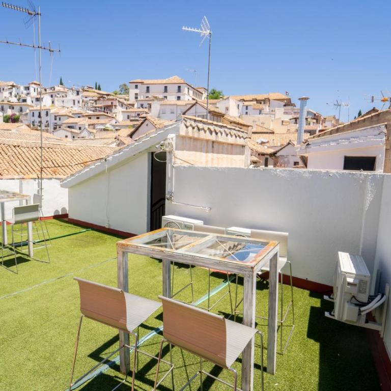 PRECIOSO PISO EN PLENO CENTRO Con PARKING OPCIONAL - Apartamento de 2 dormitorios - 2