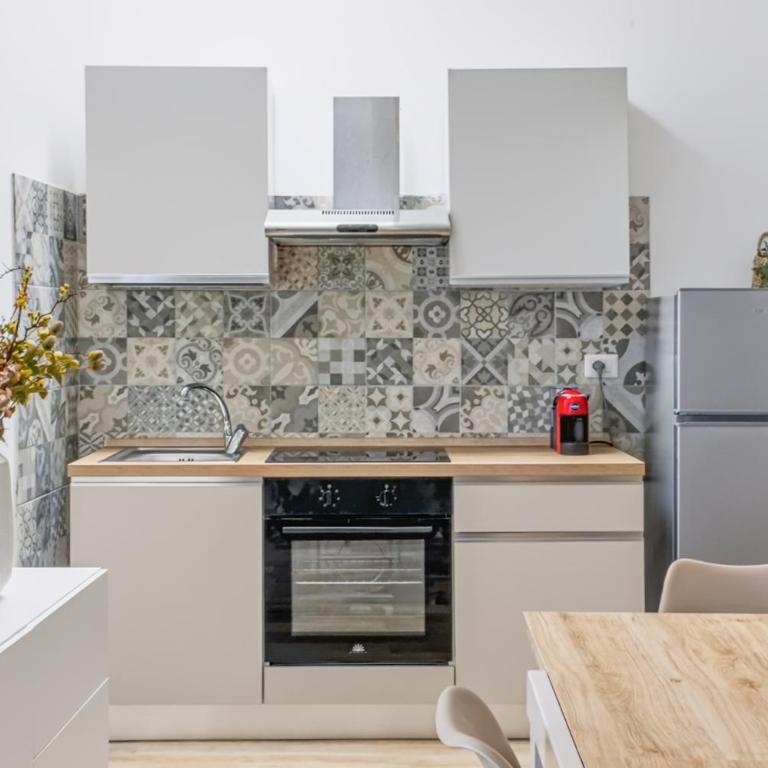 Intera casa centralissima a 100 mt dal parcheggio - Appartamento con 2 Camere da Letto - 14