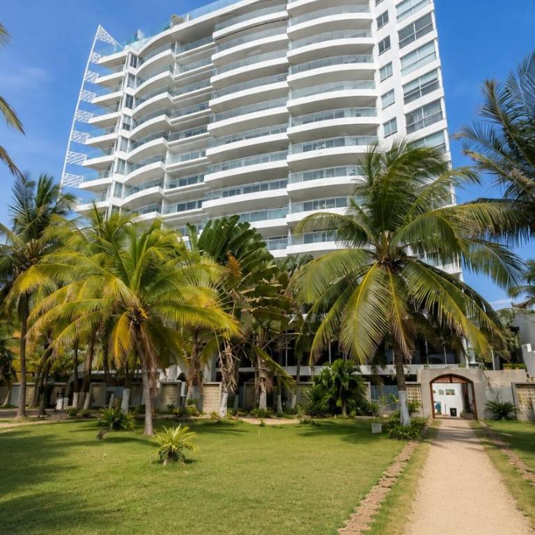 Spiaggia, Playa Privada, Rooftop Infinity Pool - Three-Bedroom Apartment - 36