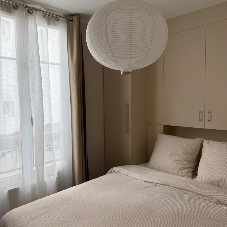Bedroom All of Paris Within Reach Bastille - Chambre Double - 2