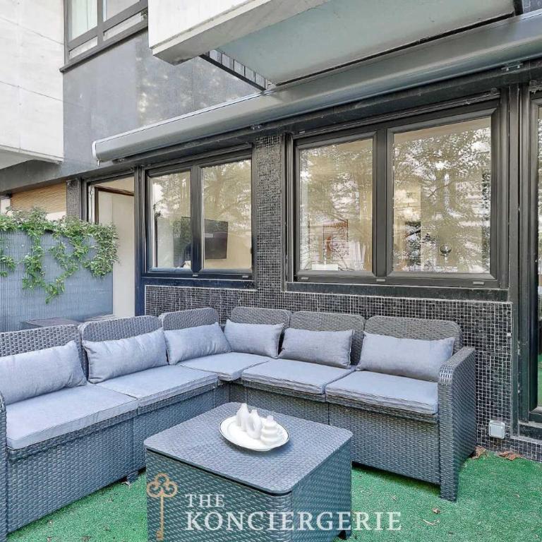 Magnifique Studio avec terrasse Arc de Triomphe - Appartement - 2
