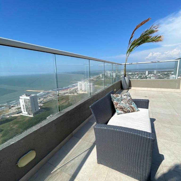 Vista al Mar, Piscina, Piso 26, Playa 5 minutos caminando, Centro y Aeropuerto 10 minutos en carro, VISITAS PERMITIDAS - Apartment - 23