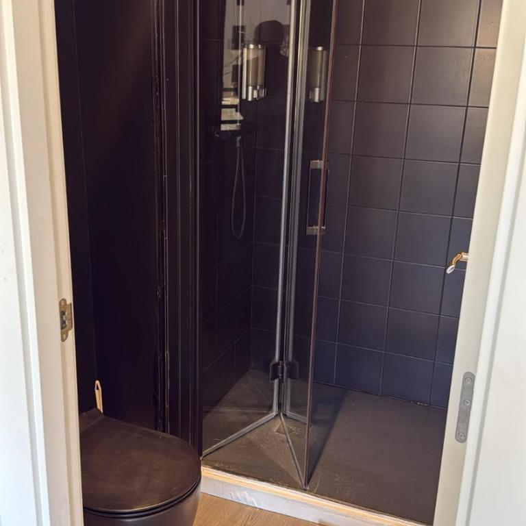 Innova Spaces Alicante - Double Room with Private Bathroom - 4