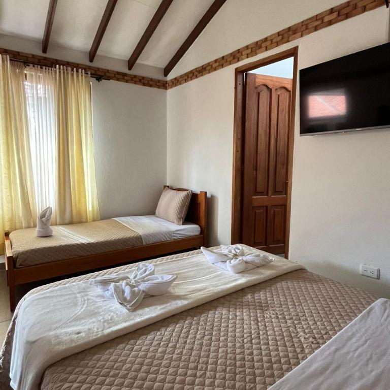 Hotel Casa Buganvilla Real - Standard Family Room - 5