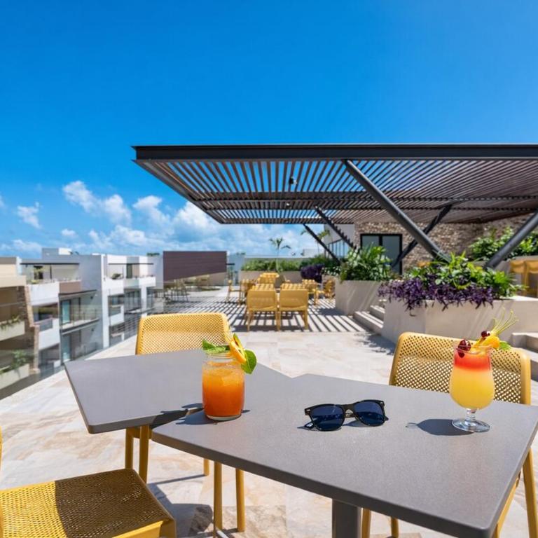Central Condo with Pool, Gym and Garage Near 5th and Beach - Apartamento de 2 dormitorios - 21