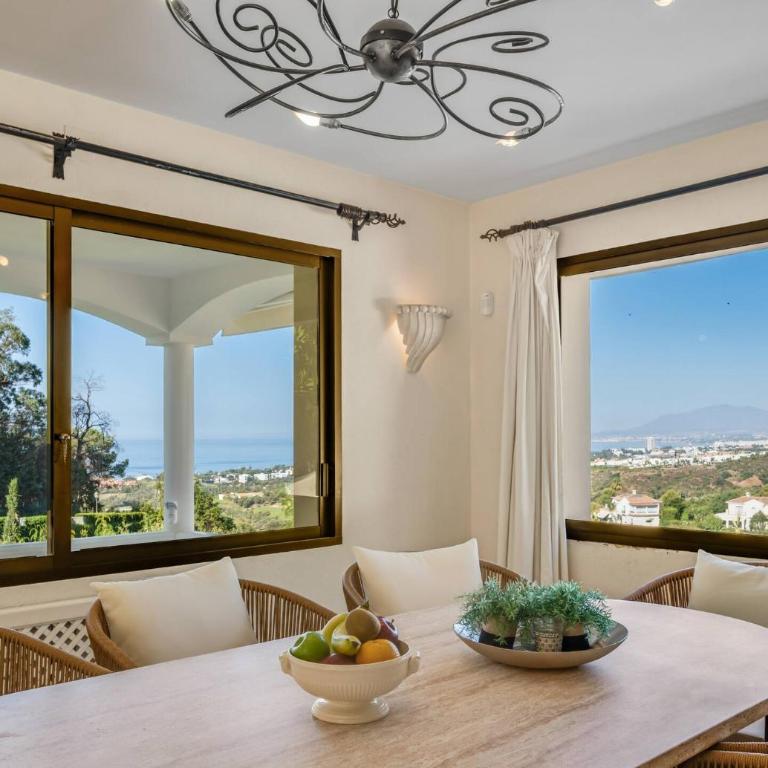 Grand Villa with Amazing Golf & Sea View Marbella - Villa - 30