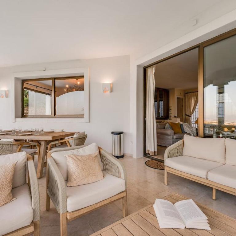 Grand Villa with Amazing Golf & Sea View Marbella - Villa - 20