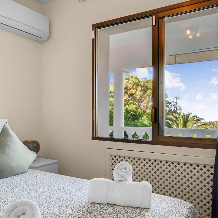 Grand Villa with Amazing Golf & Sea View Marbella - Villa - 44