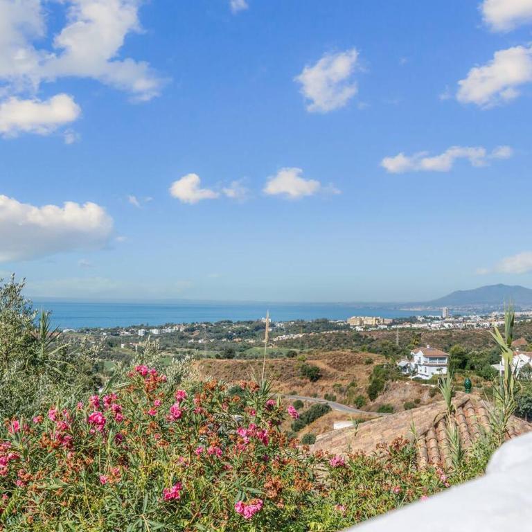 Grand Villa with Amazing Golf & Sea View Marbella - Villa - 90