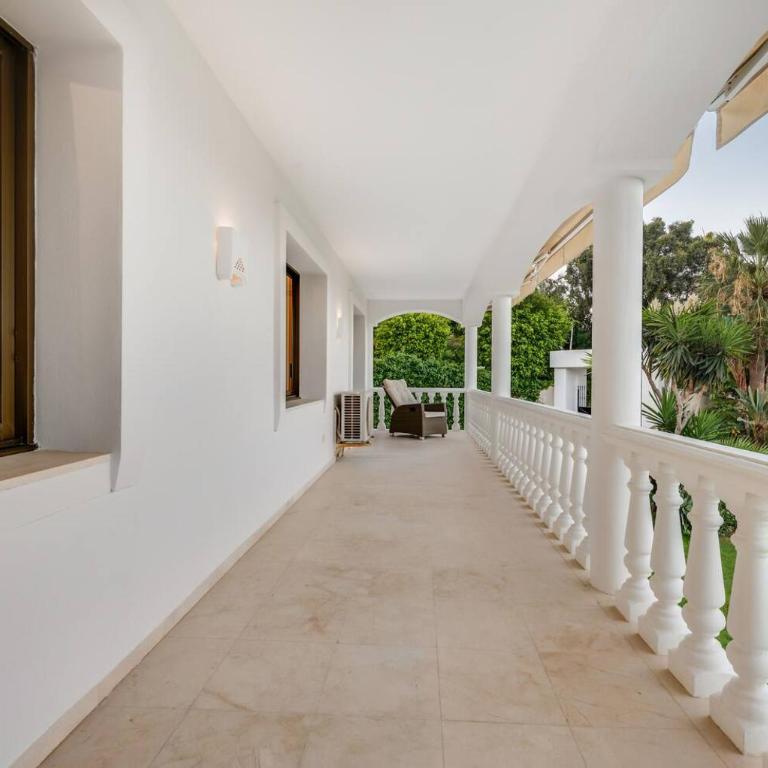 Grand Villa with Amazing Golf & Sea View Marbella - Villa - 74