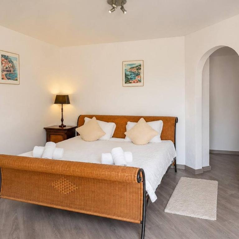 Grand Villa with Amazing Golf & Sea View Marbella - Villa - 52