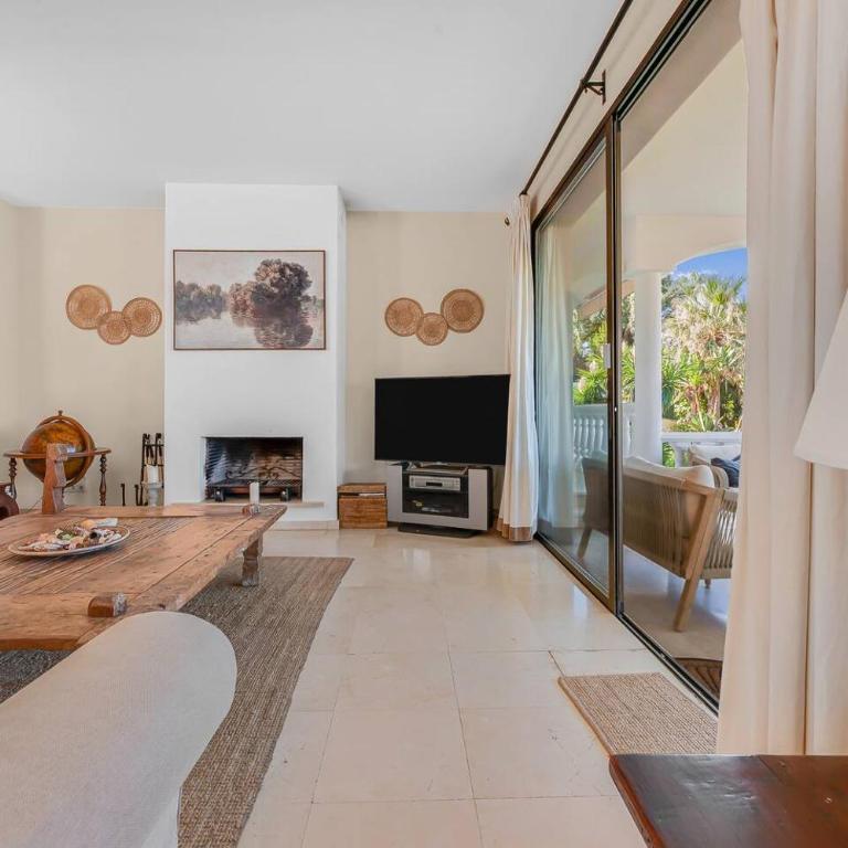 Grand Villa with Amazing Golf & Sea View Marbella - Villa - 22