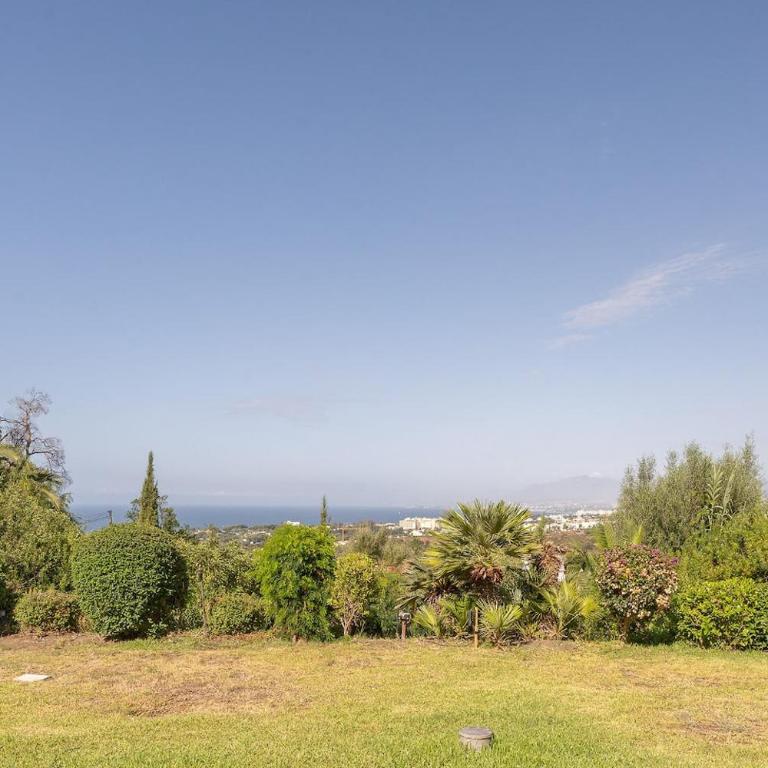 Grand Villa with Amazing Golf & Sea View Marbella - Villa - 13