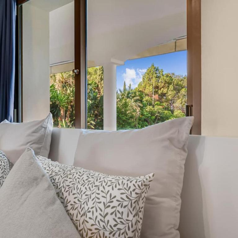 Grand Villa with Amazing Golf & Sea View Marbella - Villa - 47